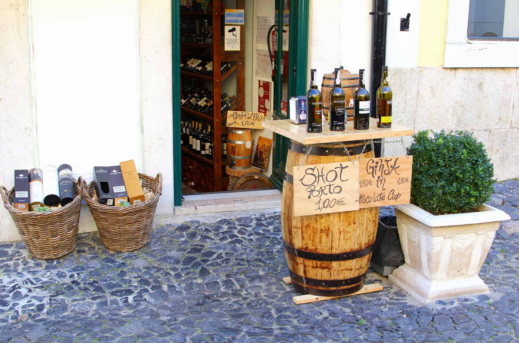vine fra Portugal, her vinhandler