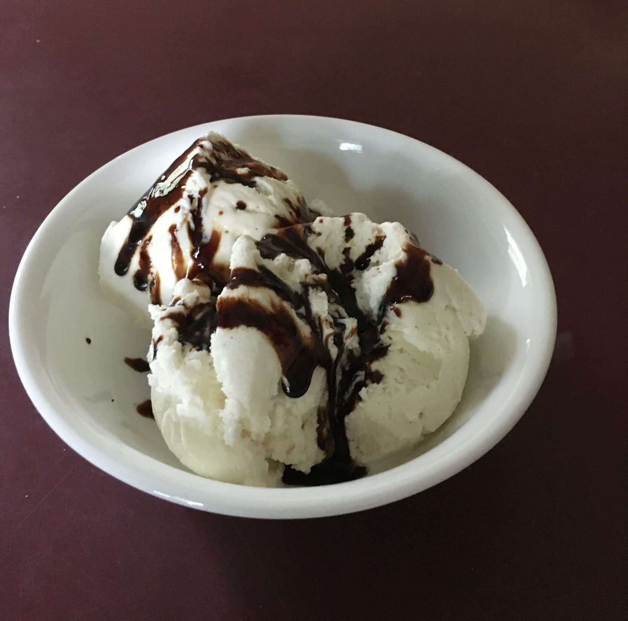 Vanilla icecreme with sweet acetto balsamico